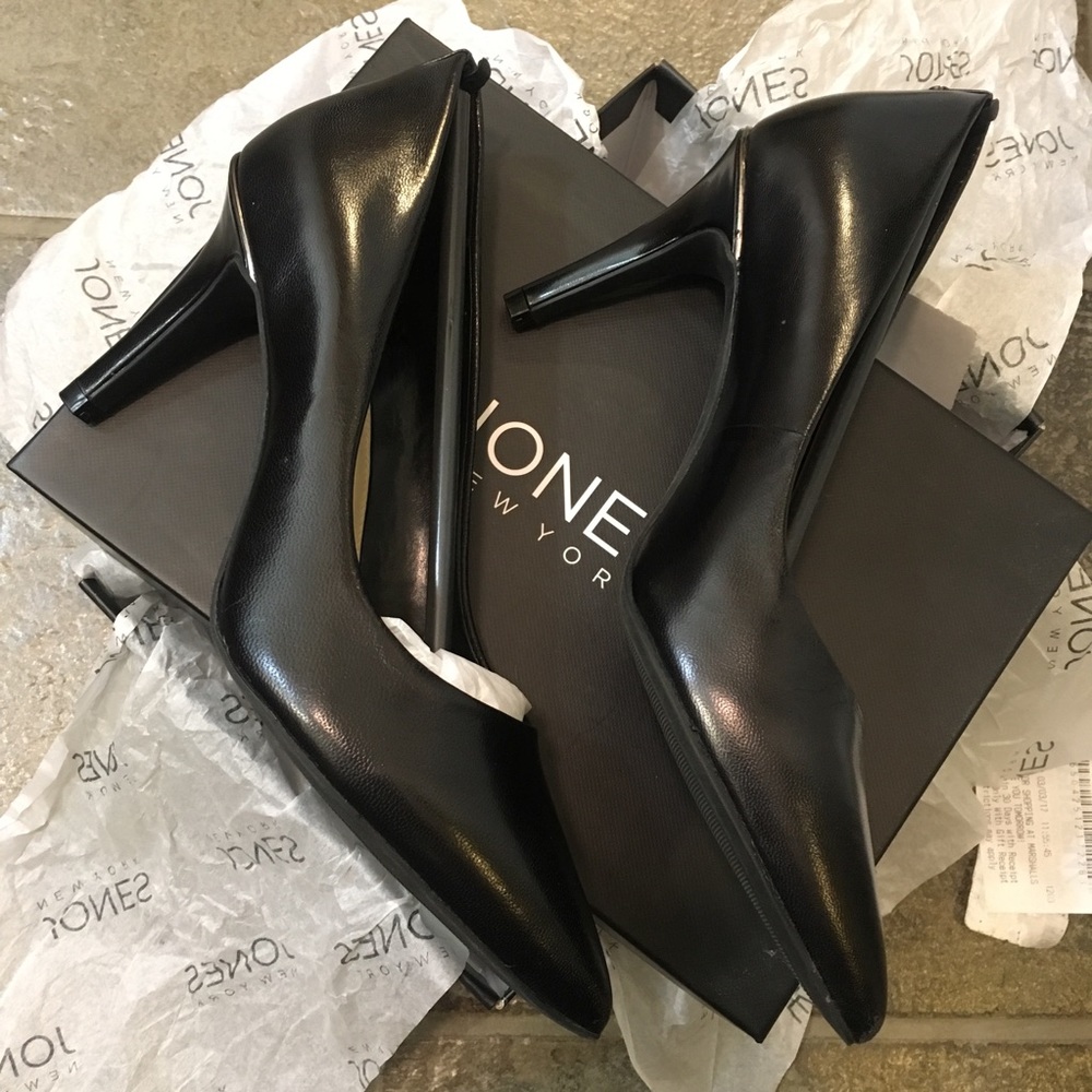 Jones New York Delta Black heels size 7